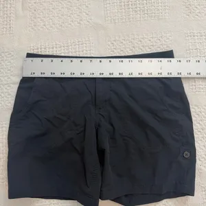 Mountain Hardwear 6 36 casual hybrid active utility shorts SH 3524 thumbnail 3
