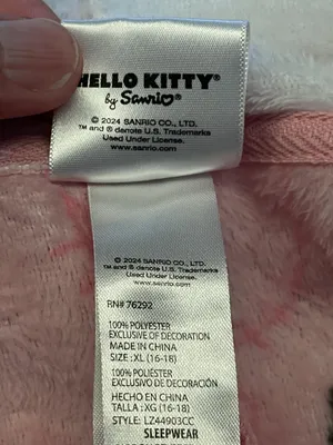 Hello Kitty One Piece Pajamas Womens XL Pink Hooded Fleece One-piece Sleepwear thumbnail 12
