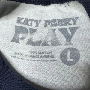 Katy Perry Playland Ringer Tee L Retro Style Pop Star Concert Merch thumbnail 8