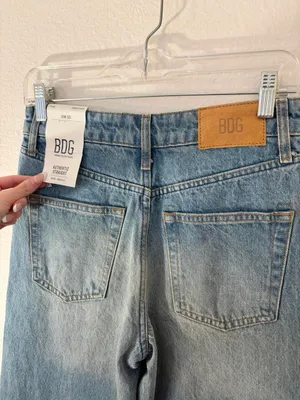 BDG mid waist straight leg jeans NWT thumbnail 4