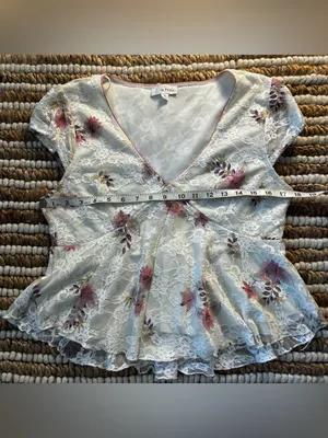 White Lace Floral Print Baby Doll style Flowy Top thumbnail 2
