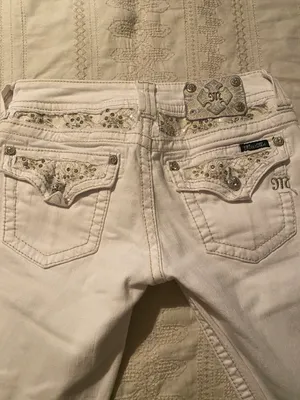 Miss Me White Capri Cropped Jeans thumbnail 2