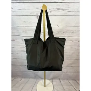Fabletics Black Lightweight Gym Tote Bag Travel Carryall Shoulder Bag OS thumbnail 4
