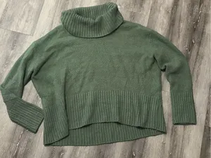Rachel Zoe Olive Green Cropped Turtleneck Sweater thumbnail 2