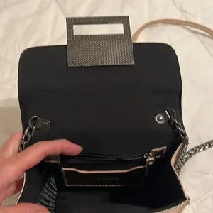 TopShop Gorgeous gold crossbody handbag EUC thumbnail 5