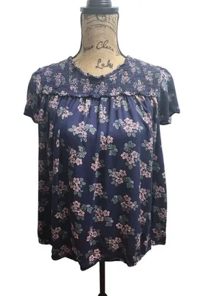 Anthropologie Floral Smocked Top Short Sleeve Blouse Casual Navy‎ Size S thumbnail 1