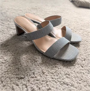 Kelly & Katie Heels thumbnail 3