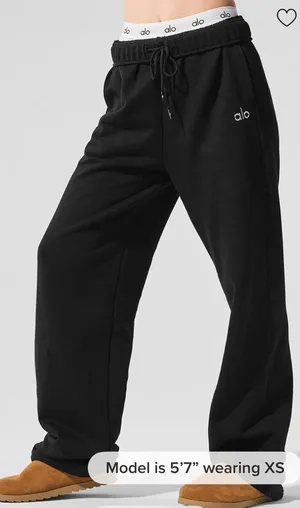 ALO Yoga NWT Accolade Straight Leg Sweatpants Black Size M Oversized thumbnail 1