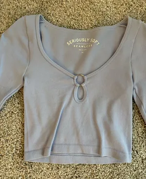 Aeropostale Lavender crop top thumbnail 1