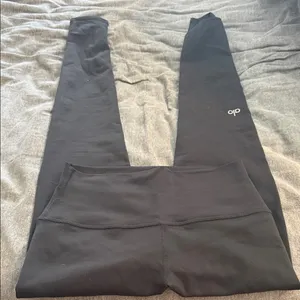 ALO Yoga Charcoal Leggings thumbnail 1
