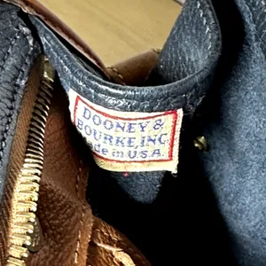 Vintage Dooney & Bourke Satchel All Weather Leather Pebble Brass Buckle Navy thumbnail 6