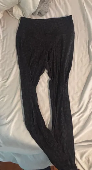 Lululemon Camo Leggings Align 25" thumbnail 1