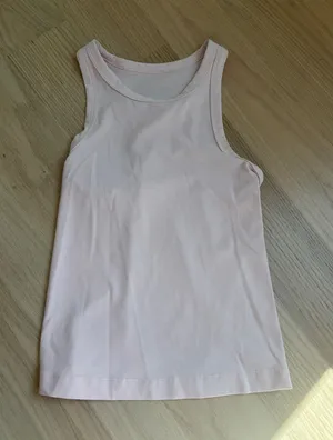 Lululemon Tank thumbnail 1