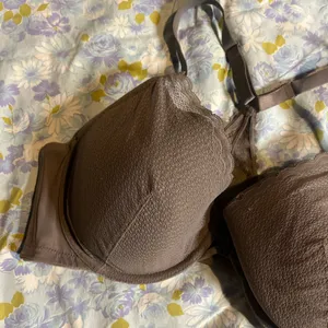 40DD grey texturized Lacey razor back adjustable straps bustier bra Size undefined thumbnail 2