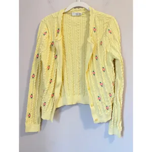 MANGO Flowers Knit Cardigan in yellow with tiny embroidered pink flowers sz. XL thumbnail 2