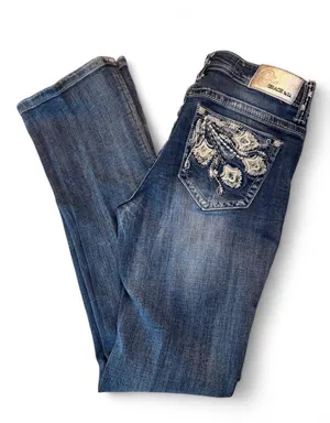 Grace in LA low rise bootcut jeans with embroidered floral details on pockets, size 28 #bootcut #embroidered thumbnail 3