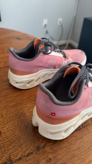 On Cloud Shoes Running Women’s thumbnail 4