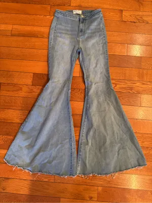 FP We The Free Just Float On High Rise Extreme Bell Bottom Jeans 26 EUC thumbnail 2