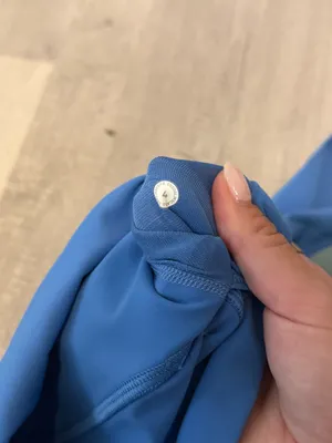 Lululemon Wunder Under Size 4 thumbnail 3