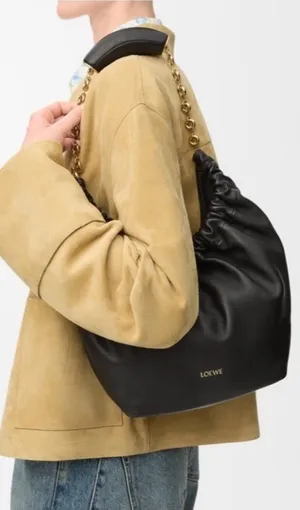 Loewe Small Squeeze bag in mellow nappa black lambskin thumbnail 1