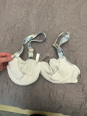Victoria's Secret Swimsuit thumbnail 5