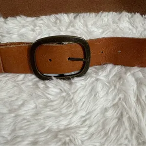 Gap Light Brown Leather Buckle Belt‎ thumbnail 4