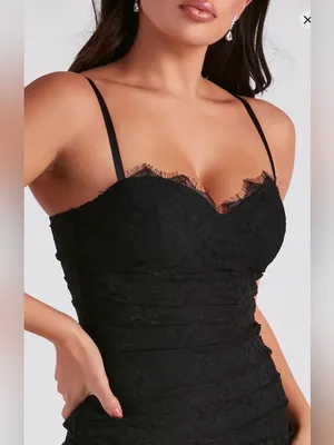 Midnight Romance Lace Bodycon Dress thumbnail 6