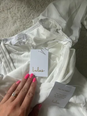 Lulus Adorna White Off-the-Shoulder Maxi Dress Size Small NWT Wedding Beach thumbnail 6