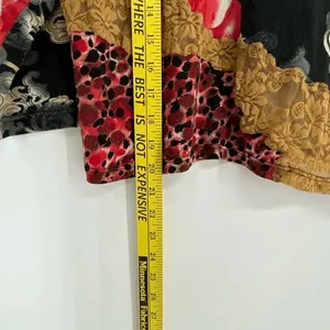 LR Women's Boho Artsy‎ Knit Top L Silk Black Red Floral Baroque Y2K Long Sleeve thumbnail 5