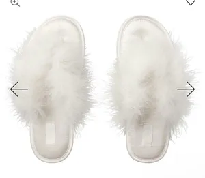 SKIMS FAUX FEATHER SLIPPER  thumbnail 1