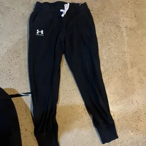 Under Armour Women’s Sweatpants Black thumbnail 1