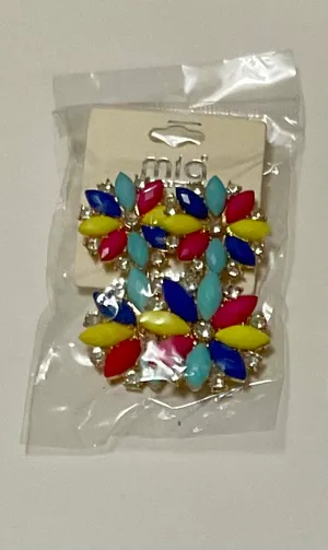 MIA Earrings thumbnail 3