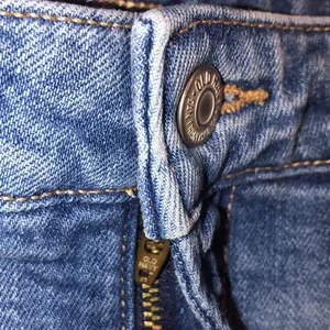 Old navy higher high rise flare jeans size 10 thumbnail 3