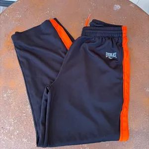 Nike Y2K Everlast black straight leg jogger sweatpants with orange side stripe sz XS women’s #athletic #retro thumbnail 2