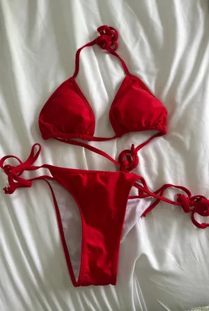 Amazon Bikini Set thumbnail 1