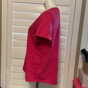 Amazon Essentials Hot Pink Short Sleeve Tee Size L thumbnail 4