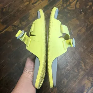 Chacos slides yellow strappy gorpcore W10 slip on sandals thumbnail 5