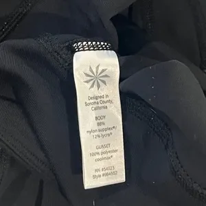 Athleta Capri S Black‎ Ruched Cropped - Size S. thumbnail 6