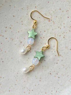 Handmade fairy whimsy star & teardrop dangle earrings💚🌟 thumbnail 4