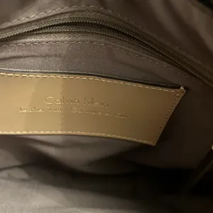 Calvin Klein crossbody bag thumbnail 6