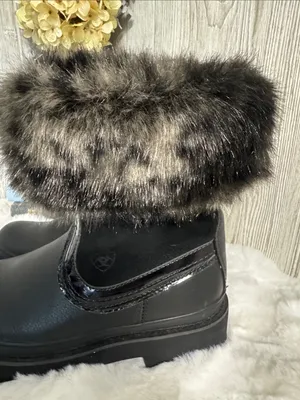 Ariat Fatbaby Black Faux-Fur Cuff Winter Boots thumbnail 4
