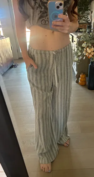 Hollister drawstring casual day pant  thumbnail 1