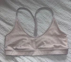 Alo Yoga Bra thumbnail 1