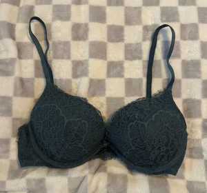 Victoria's Secret Bra thumbnail 1