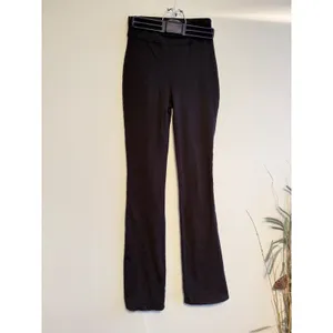 Alo Yoga Womens High Waist Airbrush Seam Flare Leggings Black Front‎ Slit Pants thumbnail 2