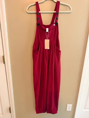 Halara M Peto Red waffle like Adjustable Strap Overalls With Front Pockets Size thumbnail 6