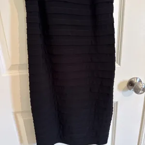 Xscape Cocktail Dress W White Satin Halter And Black Pencil Bottom Size 10 thumbnail 3