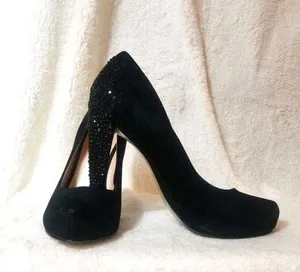 Nine West Suede Rhinestone Heels sz 8M thumbnail 1