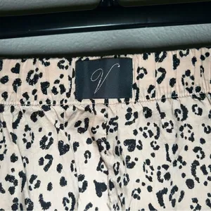 Victoria’s Secret leopard print loungewear pajama shorts women’s size small thumbnail 2
