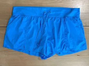 Offline by aerie The Hugger Homerun Shorts‎ thumbnail 1